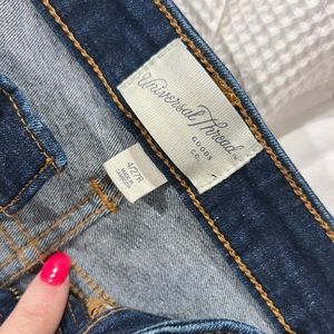 Universal Thread Jeans size 4